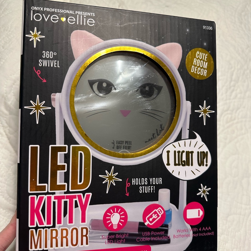 Love Ellie LED Kitty Mirror